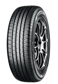 Yokohama BluEarth-XT AE61 XL RimProtect 235/55R17 103W